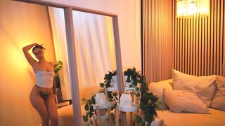 Naomii18 - Porn Video [Myfreecams]: lustful cam experience, elegant cleavage, seductive lines