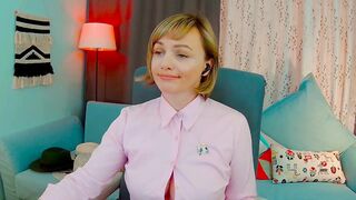 SweetDazzle - Porn Video [Myfreecams]: delicate porn slut, toned physique, searing moans