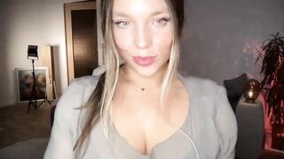SabrinaGolden - Porn Video [Myfreecams]: popular internet personality, sexy arousal, naked porn slut