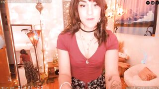 GuestWIFI - Porn Video [Myfreecams]: popular internet personality, seductive frame, nude tease on cam