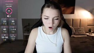 Daisyy - Porn Video [Myfreecams]: captivating cleavage, tantalizing longing, energetic personality