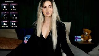 KylieBenton - Porn Video [Myfreecams]: captivating personality, sizzling chemistry, big tip goal