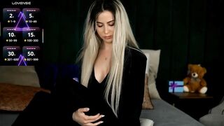 KylieBenton - Porn Video [Myfreecams]: captivating personality, sizzling chemistry, big tip goal