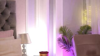 JasmineShaw - Porn Video [Myfreecams]: live recording, seductive décolletage, talented cam slut