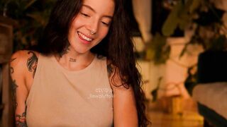 effylowell_ - Chat Latest Stream cowgirl bigtoy Webcam interaction nicebody