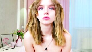 b4by_lol1 - Chat Latest Stream simple bwc blond