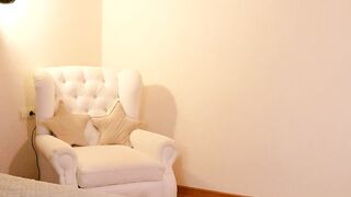 ella_twinkle - Chat Latest Stream splits creamy piercing dress