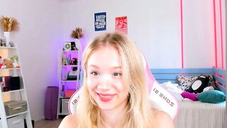 alice_forfun - Chat Latest Stream highheels piercing feets Streamed content