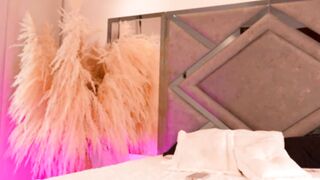 niiaa1 - Strip Latest Stream latin-doggy-style curvy-young middle-priced-privates-young oil-show