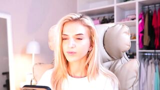 entya - Chatr Online Stream slave splits ridedildo dice