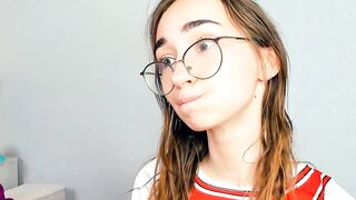 polly_bee - Chatr Online Stream edge gfmaterial dutch piercednipples