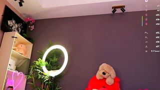 vesia - Chaturbate Online Stream brat fuckhard shy hairyarmpits