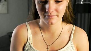 inhew - Chaturbate Online Stream nonnude fingering rich toy