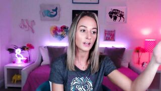 holihurricane - Chaturbate Online Stream perfecttits femdom feetshow tightpussy