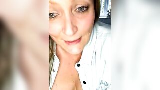 HoneyBluex - Stripchat Online Stream fingering fingering-white white cam2cam