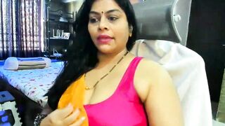tarivishu23 - Stripchat Online Stream big-ass-milfs selfsucking shaven big-tits-deepthroat