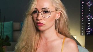 vanessa_de_ville - Chaturbate Stream hairypussy hidden show doublepenetration couple