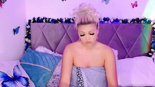 xalexax - Chaturbate Stream hugeass pantyhose Internet recording blueeyes