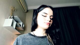 cute_caprice - Chaturbate Stream privateshow fingers nipples lonely