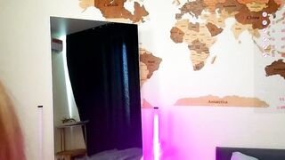 wilonebute - Chaturbate Stream barefeet hotwife smiles toys