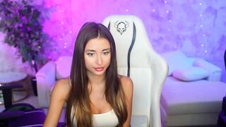 bright_diamonds_054 - Chaturbate Stream cuteface huge slimbody Live recording