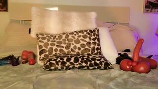 hazeleo - Chaturbate Stream simple tights milf arab