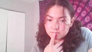 sola_reina - Chaturbate Stream tiny smile sensual nudity