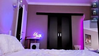 lilyvibe - Chaturbate Stream Webcam snapshot socks feetshow fit