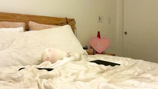 lillysweetsss - Live Chaturbate girl voyeur Webcam session hotwife