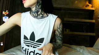 uwu_eva - Live Chaturbate Video stream nakedshow bigeyes fuckmachine