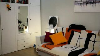 _blackbee_ - Live Chaturbate skinny armpit lesbians finger