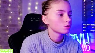 roxxxie_reid - Live Chaturbate cashmaster new biglips shirt