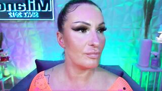 tamaramilano - Live Chaturbate shirt tattoo creamy pussyhairy