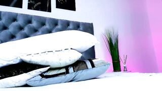 yviann - Live Chaturbate curvy pansexual feets Webcam record