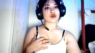 charalilleberg - Live Chaturbate nipplesclamps houseparty messy glasses