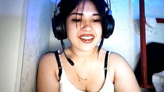 charalilleberg - Live Chaturbate nipplesclamps houseparty messy glasses