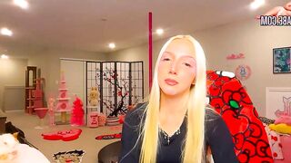 riababe - Live Chaturbate masturbation interactive foot creampie