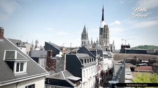 NEW Nikita Bellucci Porn Blowjob sur un Toit Parisien pr s de la Place Bastille Sextape french