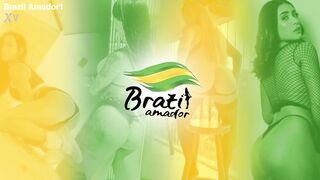 Vivian Lolla bota um consolo gigante no c e pede o dotado para empurrar sem pena no cuzinho