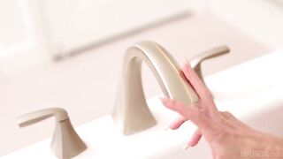 Alexis James Gape Deep Ass blowjob Anal HighQuality Brunette Bigass Smalltits r nNative 4K 2160p