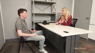 New Momma Bombshell Curvy 45yo MILF is the Boss And She Wants A Creampie 20 03 2026 Hardcore