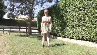 Une infirmi re lyonnaise nous implore de la prendre Voisines n nsxyprn n n anal masturbation facial threesome