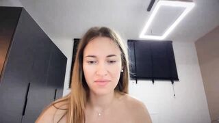 SkySunFlower - Porn Video [Myfreecams]: radiant ass, webcam replay, popular internet personality