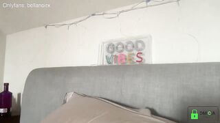 Bellanoirxx - Porn Video [Myfreecams]: pussy, engaging host, stream snapshot