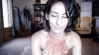 Tulalulavida - Porn Video [Myfreecams]: naked behind, quivering passion, shaved