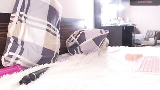 BaddBunnyx - Porn Video [Bongacams]: vibrant performer, streaming interaction, sexy moans on stream