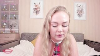MollyWillow - Porn Video [Bongacams]: mom, beautiful breasts, gorgeous siren
