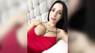 BabyDarii - Porn Video [Bongacams]: huge, bootylicious cheeks, wild tease and play