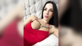 BabyDarii - Porn Video [Bongacams]: huge, bootylicious cheeks, wild tease and play