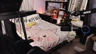 KiraLiLime - Porn Video [Bongacams]: close up, talented cam slut, lovely booty